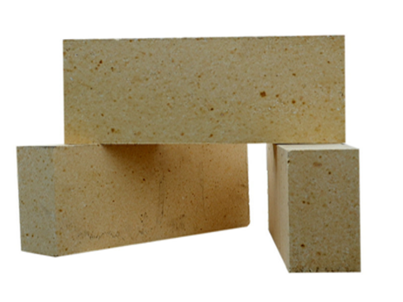 High alumina refractory brick