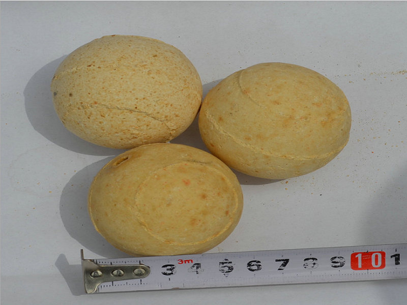 High alumina refractory balls for heating transformation furnace