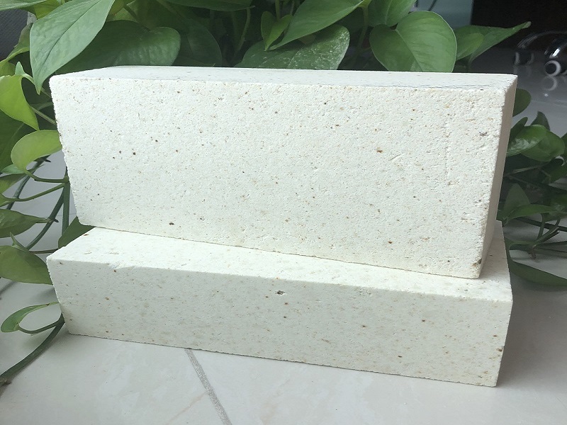 light weight silica insulating bricks